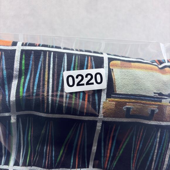 "It's Not Hoarding If It's Vinyl" T-Shirt Men XL Black Cotton Short Sleeve Music - Picture 6 of 6